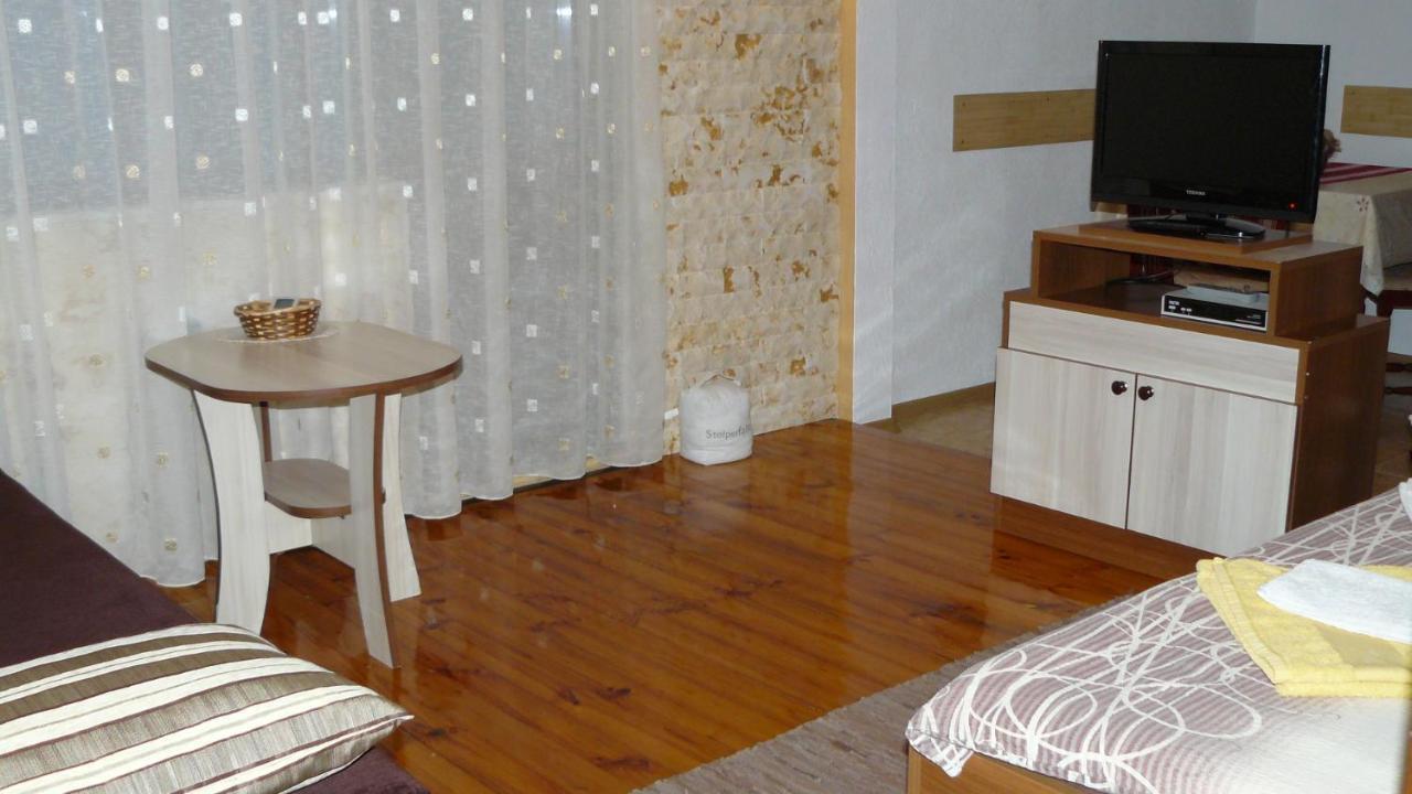 Geto Apartment Belogradtjik Exteriör bild